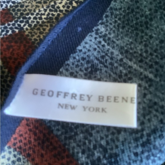 Geoffrey Beene Wool Plaid 33” Square Scarf - Picture 7 of 8